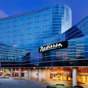 Radisson Vancouver Airport Hotel