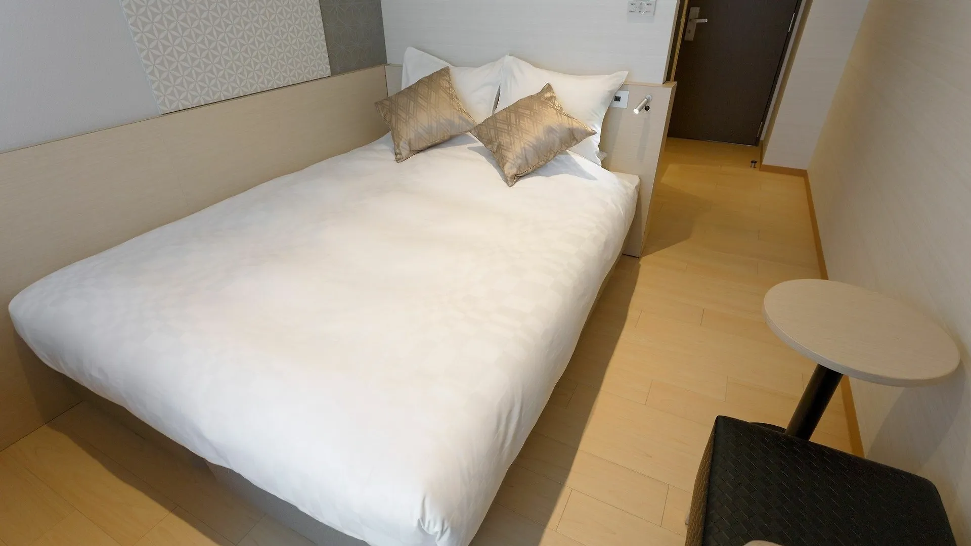 Osaka View Hotel Honmachi 4*,