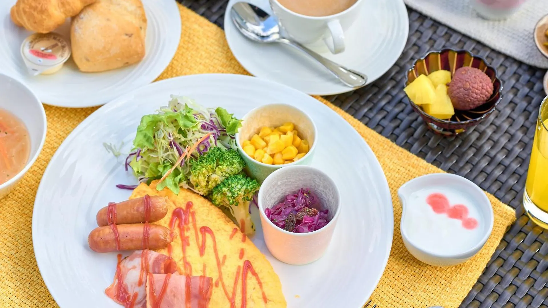 Osaka View Hotel Honmachi 4*,  Japan